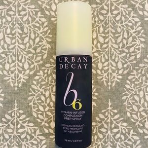 Urban Decay B6 complexion spray
